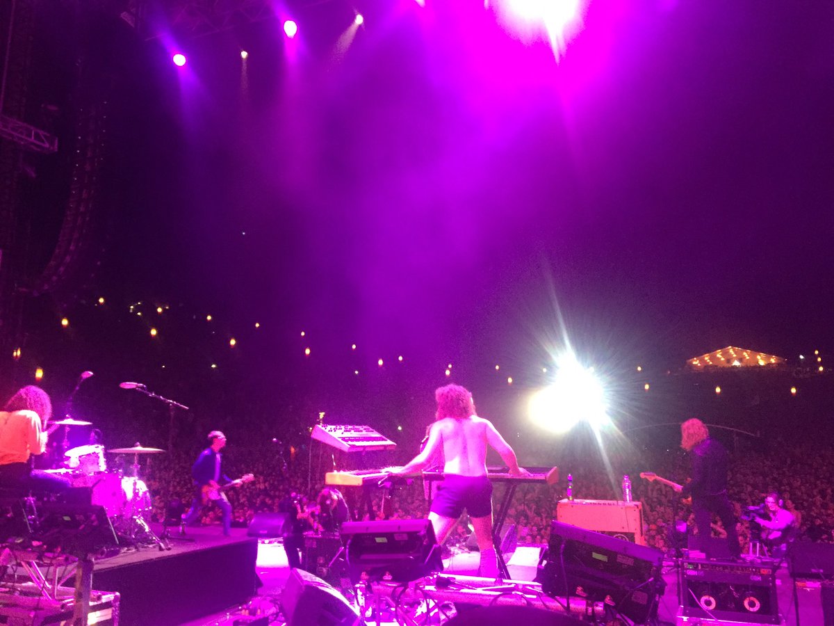 Sticky onstage now in the amphitheatre at Splendour #sitg2016