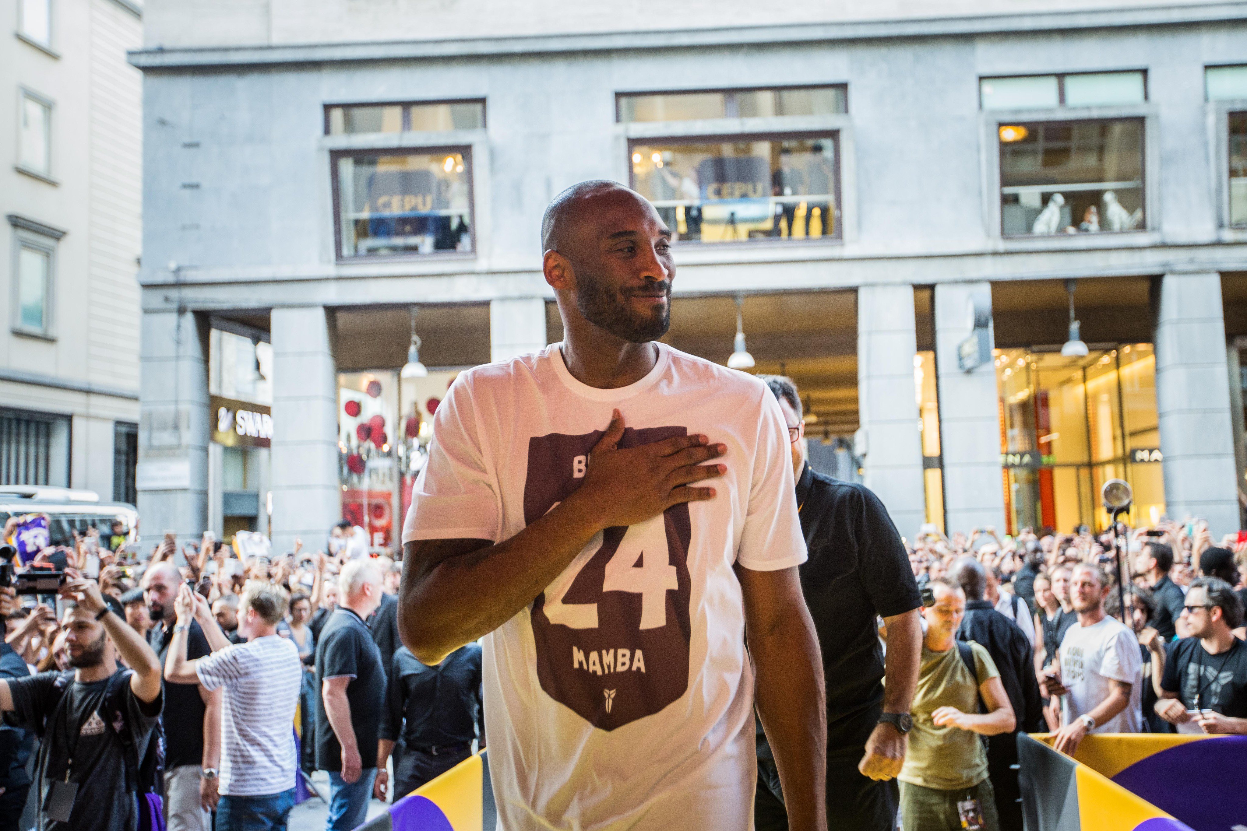 Kobe bryant jersey foot locker best sale