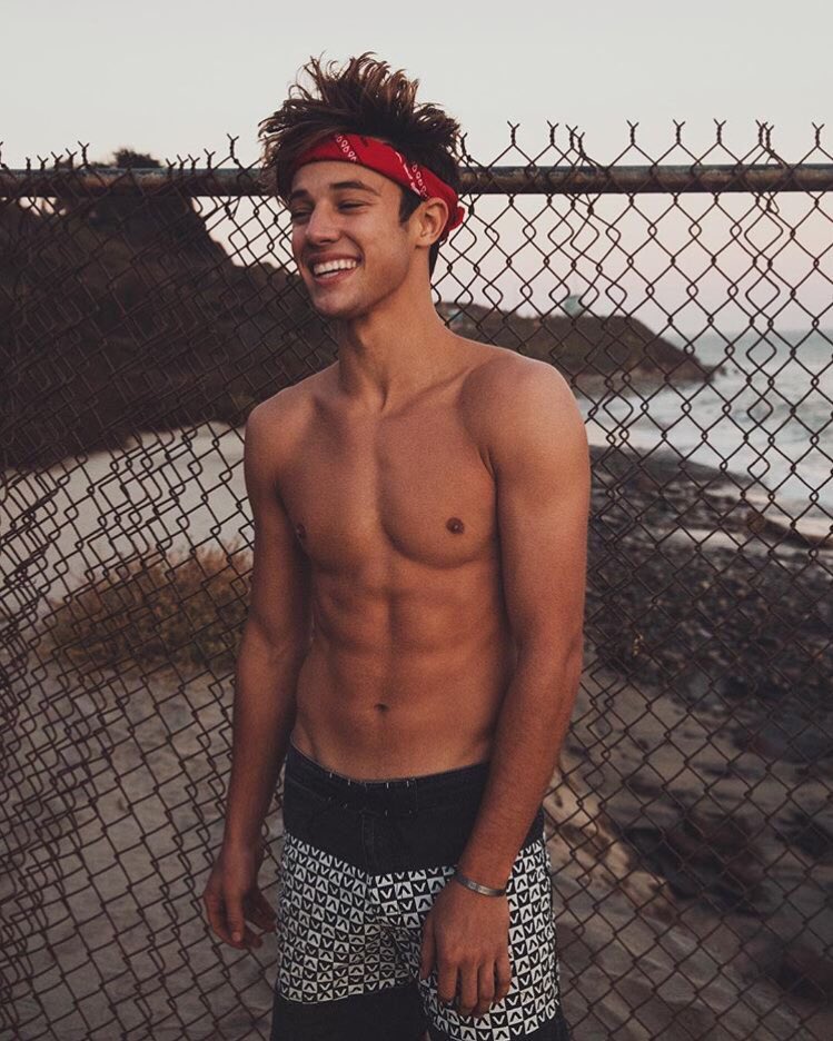 UpdatesDallasSp's tweet photo. Fotos de Cameron en su nuevo photoshoot realizadas por @BryantEslava https://t.co/UFUvxexEYl