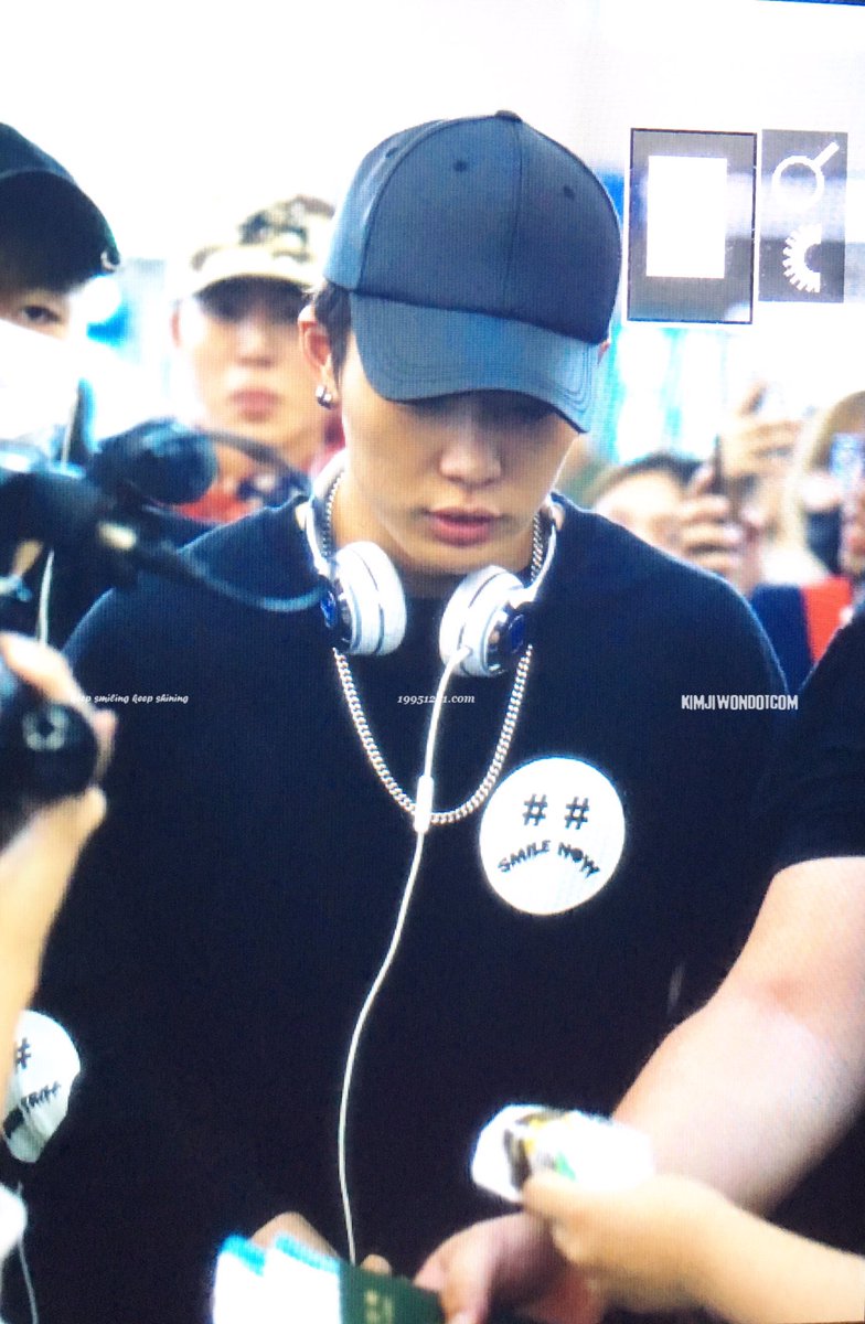 19951221_com's tweet photo. 160723 인천공항 출국 Preview 6
#바비 #bobby #김지원닷컴 https://t.co/1hbd01kocW