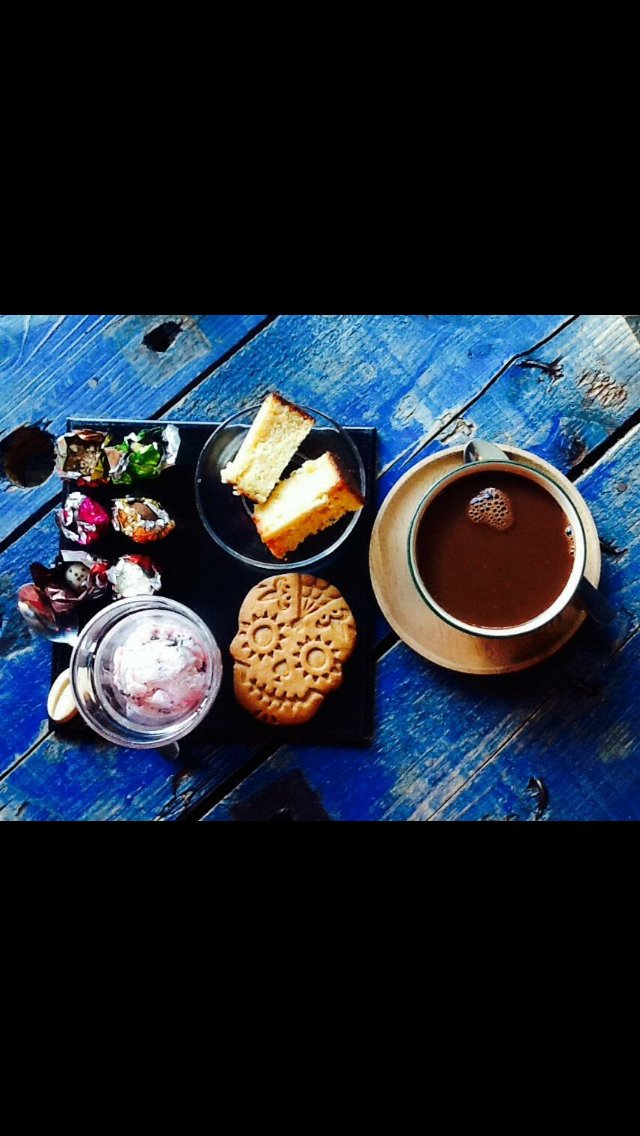 Bonbon_NQ's tweet photo. Chocolate Indulgence Plates now available.. Vegan and gluten free or tweaked however you fancy! https://t.co/oBnxIYvC0X