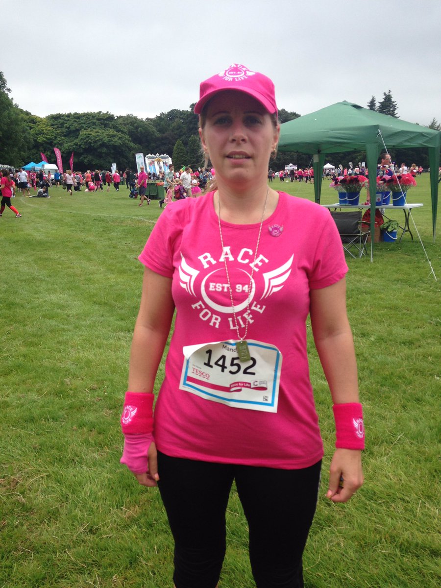 dimmick123's tweet photo. Did another race for life in Cardiff Sunday 17 did 10k in 55mins 36sec. Looking to do muddy in Swansea next 😃x https://t.co/dDBQQ8musp