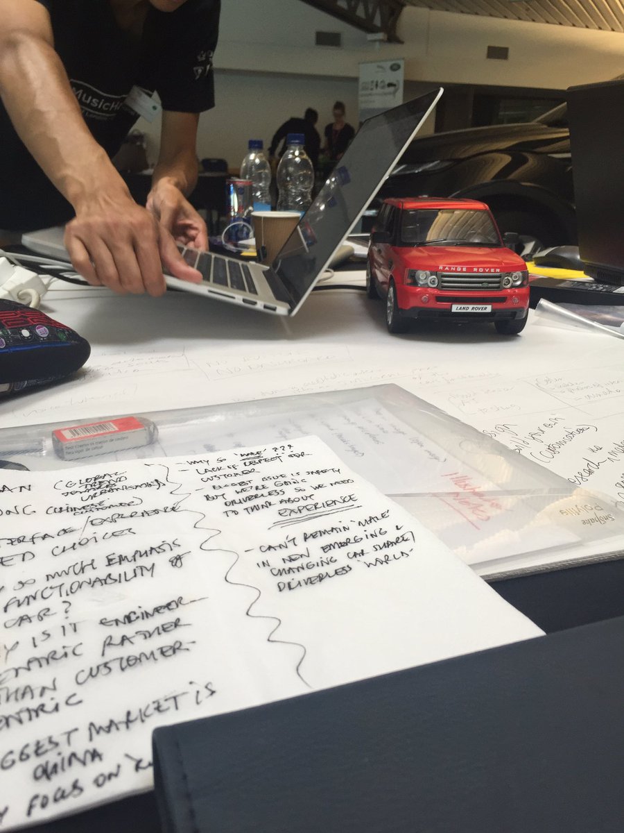 BRIAuk's tweet image. @JLRdevchallenge exploring sensors, interactive textile interiors and the like... #jlrdevchallenge #fashiontech