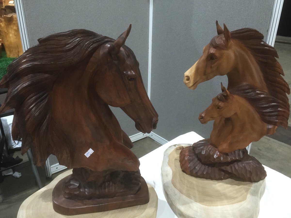 Wonders0fWood's tweet photo. We are @Midlandsfdfest running alongside @thepetshow2016 @NAECstoneleigh #food #wine #Warwickshire #decor #wood https://t.co/LXcYfM5gRD