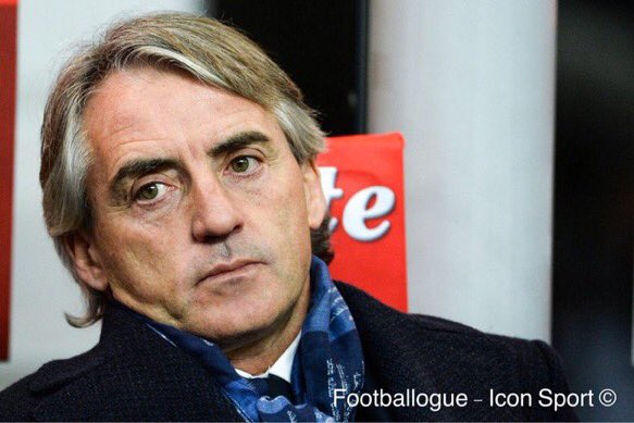 Footballogue's tweet photo. [#Decla💬] Mancini: "Je ne lis pas les journaux et je ne regarde pas la télé, juste un porno parfois." (@FrSerieA) https://t.co/wfJYgxMjAW