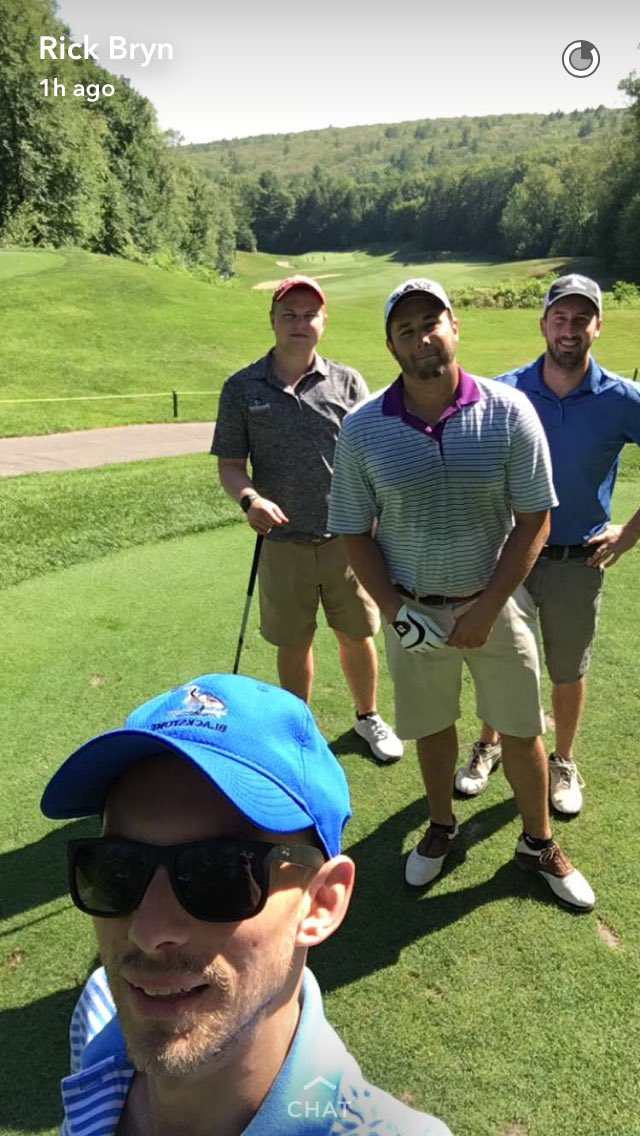 ArturSlaw's tweet photo. When you turn a golf course into a petting zoo #HHBAF πβ³οΈ @rlachcik @ericteixeira @andrewteixeira @RickyB_ https://t.co/jwxg4UKMog