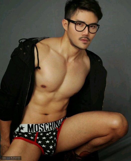 KevinNu79's tweet photo. Ashita xu #HotAsianMale #AsianBoy #pornmale #shirtless https://t.co/v1yxcQOlOS
