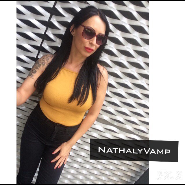 NathalyVamp's tweet photo. Yellow body Primark https://t.co/Ek6SUiDTrQ