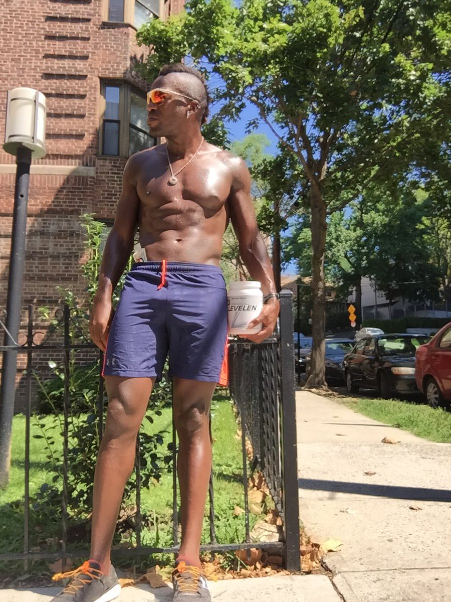 maxfennell's tweet photo. In #NewYorkCity for the #NYCTri thankfully I have my @levelen4u dialed #hydrationSportsScience https://t.co/xhvn2omBLq