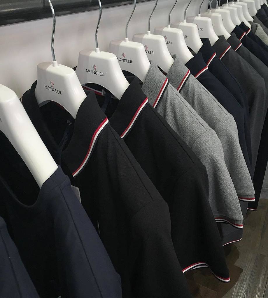 philipbrowne86's tweet photo. Moncler AW'16 1st drop: available in store and available to view online next week✌️
#moncl… https://t.co/MLLovASplU https://t.co/BuOMToN1wJ