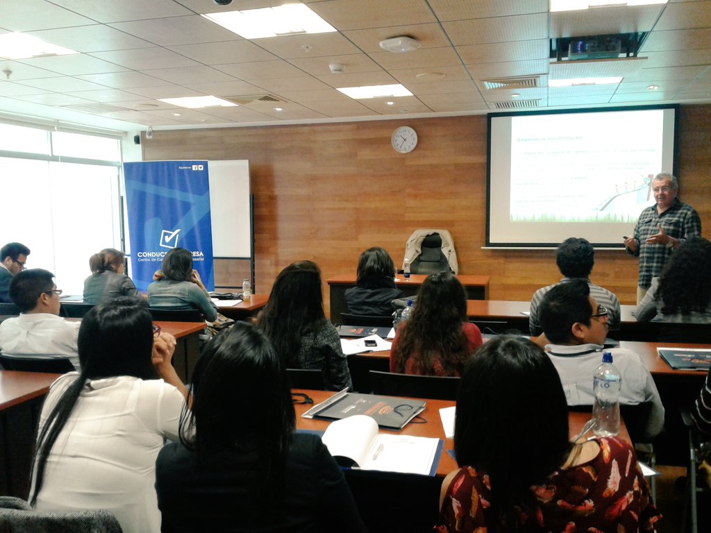ConduceEmpresa's tweet photo. Gustavo Luque: 'En empresas pequeñas primero hay que ordenarlas y luego generar la transformación' #TalentoPeru https://t.co/PZeB5ClhHC