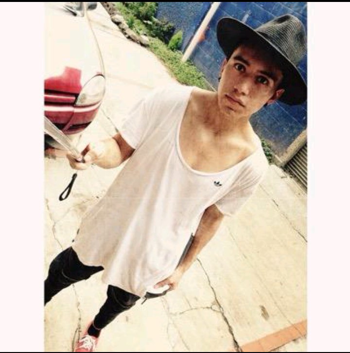 cat_lopez2's tweet photo. @eduar_garr me encanta como bailas el mejor 😍❤👌 https://t.co/63ukser2Fy