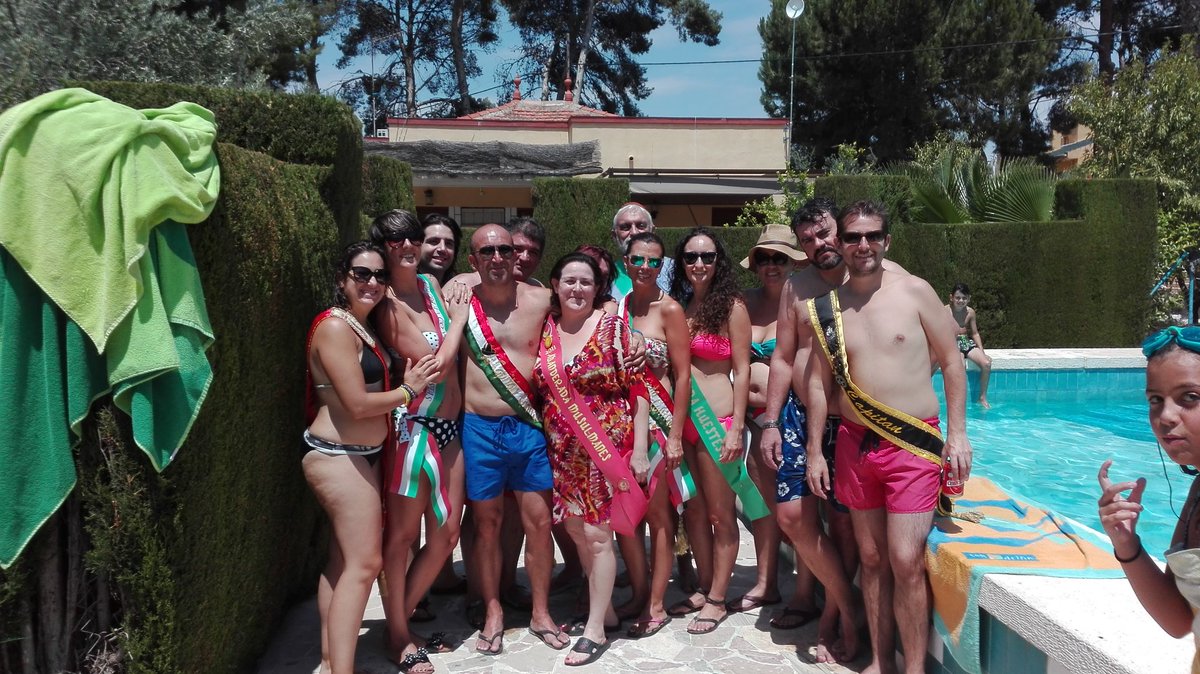 Michel_CD84's tweet photo. De nuevo las Capitanias 2011 de convivencia. Gran dia el que nos espera. #MYC20111 https://t.co/4q5YBnDIU6