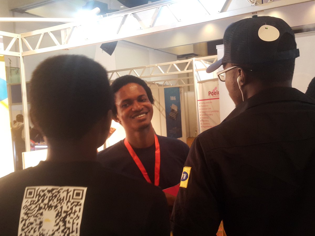 gameplus_ng's tweet photo. @LPostboiswag at the MTNGame + booth at #MTNTechPlus2016 . https://t.co/rH6sMlSAq2