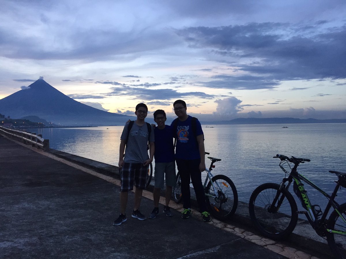 chaaseyu's tweet photo. had a great day with these guys 🚴 @AceMarb @DiegooSJG https://t.co/BwaR6Fi4yI