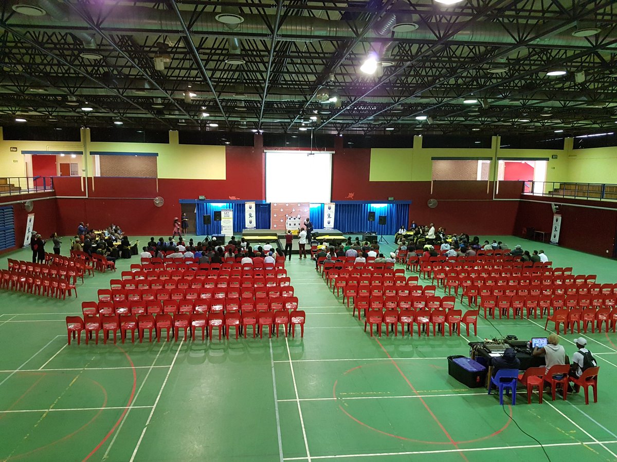 djsbu's tweet photo. Doors officially open. #IWBTS #IWBTL #IWasBornToSpeak #IWasBornToLead #SekafoMakgathoHealthSciencesUniversity https://t.co/GppQN5my2A