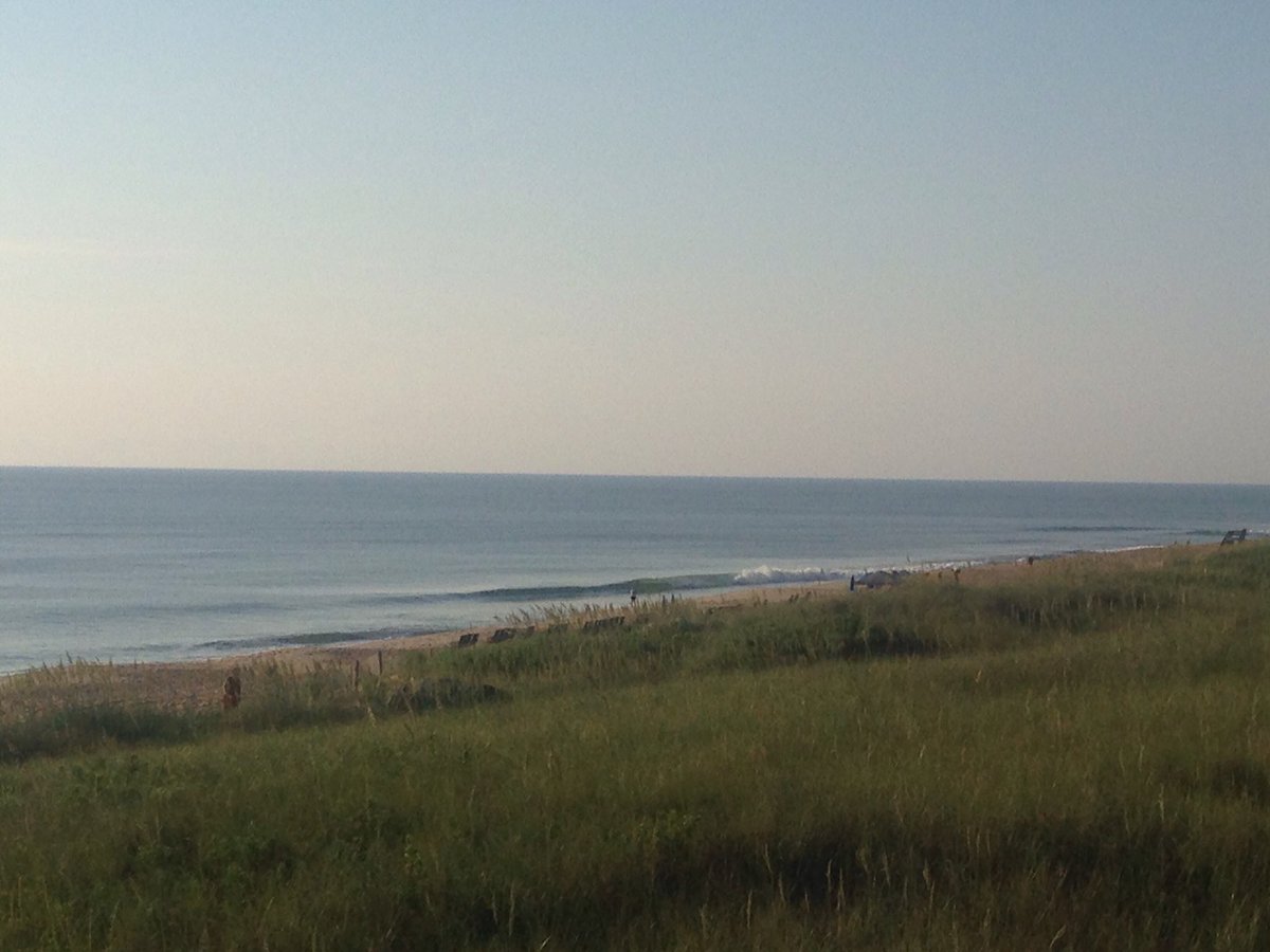 OBXpizzakdh's tweet photo. What's the #OBXSurf look like?
That's depends on what your looking for.
#FlatSurf
Water temp in the 60°'s https://t.co/SDv6EIaBz1