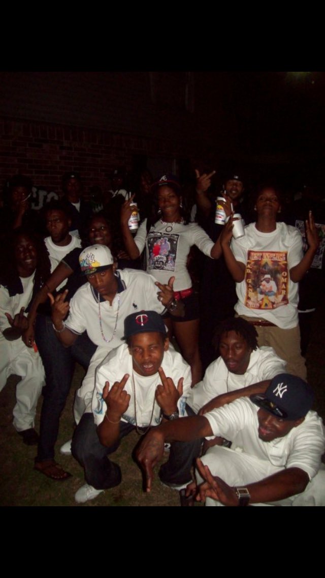 disKINGisAWOman's tweet photo. It's Blood Sweat & Tears behind this Gang Nigga #ADFB https://t.co/XOu4dISbK5