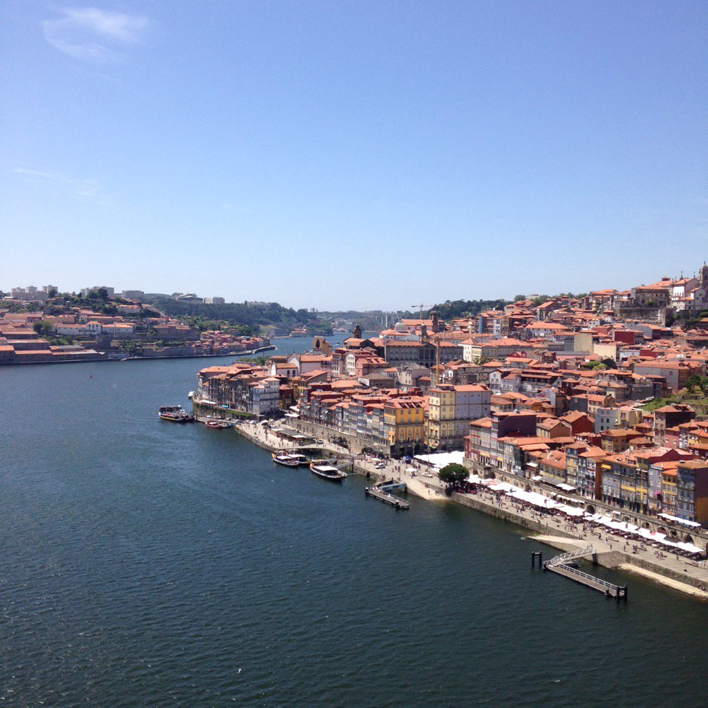 UKTravelBlog's tweet photo. Writing from Porto.  
Beautiful coastal city in north east Portugal. Great food/places to see &amp; well worth visiting. https://t.co/lZRAGpvqO7