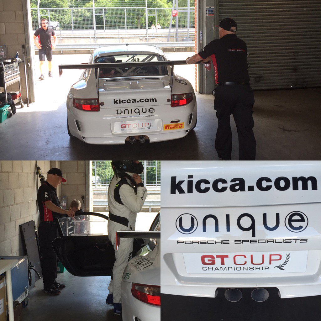 JayneVHilton's tweet photo. #thefinalpush @CRHRacing @Boll_Insurance @AutoFuelFix #GTCup #OultonPark https://t.co/5wUwFtO1zA