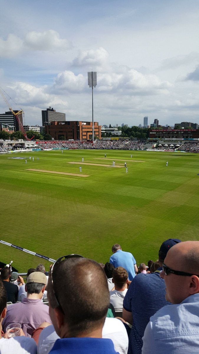 adam4229's tweet photo. Beautiful day for a game of cricket at Old Trafford.. comon England!! #englandvspakistan #cricket #englanddd https://t.co/VZrqGcZnuF