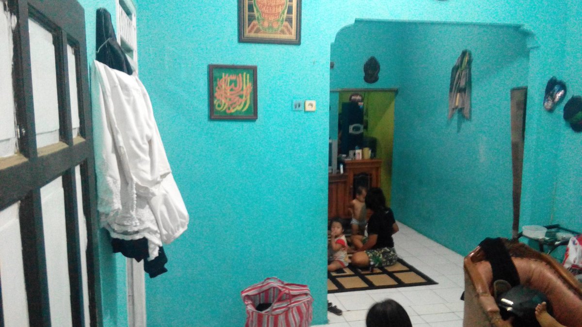 andreas_danton's tweet photo. Di jual Rumah di perbatasan Depok lama dan citayam buka harga 550jt SHM luas 140m minat hub saya https://t.co/H9OEEW7jdZ