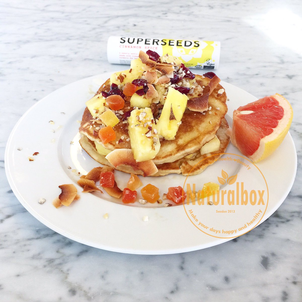 Naturalboxcom's tweet photo. Delicious American pancakes with pineapple, melon, cranberry maple syrup & #Superseeds from #Naturalbox 😋💕🍍🍈 #health https://t.co/qxGKT8ihzM