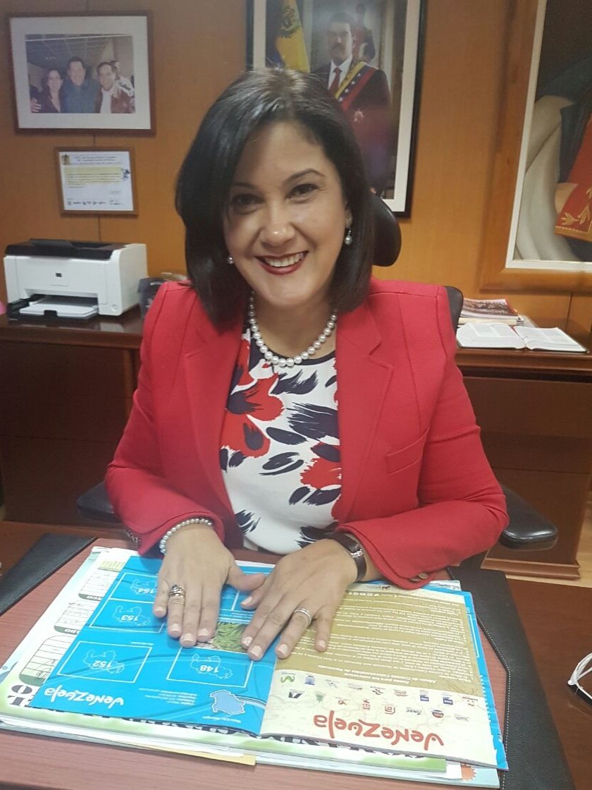 Marlenycdc_'s tweet photo. En @minturvenezuela tenemos sorpresas para tí al completar tu #ÁlbumVenezuela. ¡Encuentra barajitas premiadas! https://t.co/xhV6SdwrbD