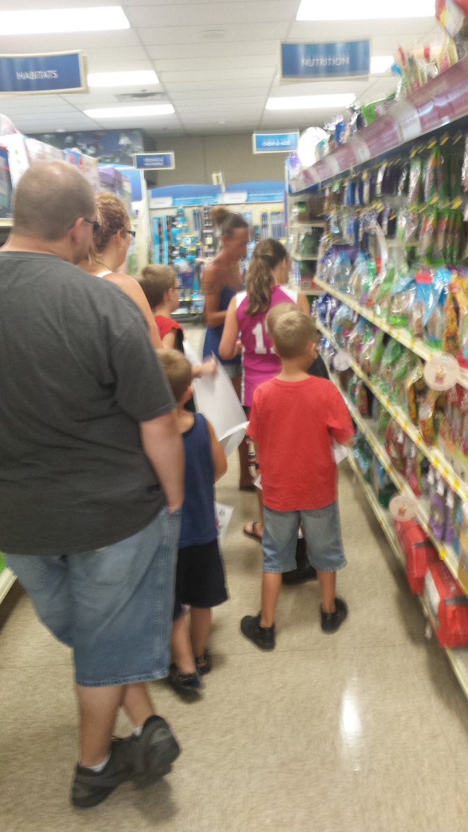 LarryWade362's tweet photo. This family really wants to find Max!! # finding max.  @ jpridemore12 https://t.co/mSPI7UqF7q