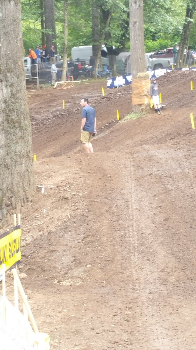 ONE8FIVE's tweet photo. @NickWey27 sighting... So magestic! @pulpmx https://t.co/KfuEkEHAsR
