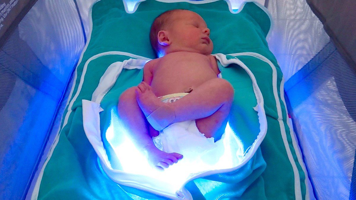 Culligan27's tweet photo. 🔵 UNEXPECTED NEWBORN TREATMENT 🔵 https://t.co/NJJnOccu6C via @youtube -poor buddy 😟 I just wanna hold him but can't! https://t.co/SH8IMUhQGl