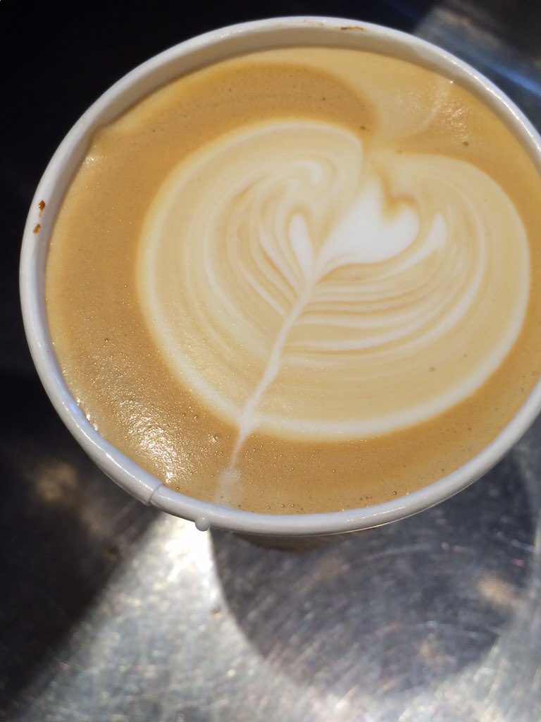 Some latte art inspiration on this Saturday morning #tobeapartner #sbuxbos