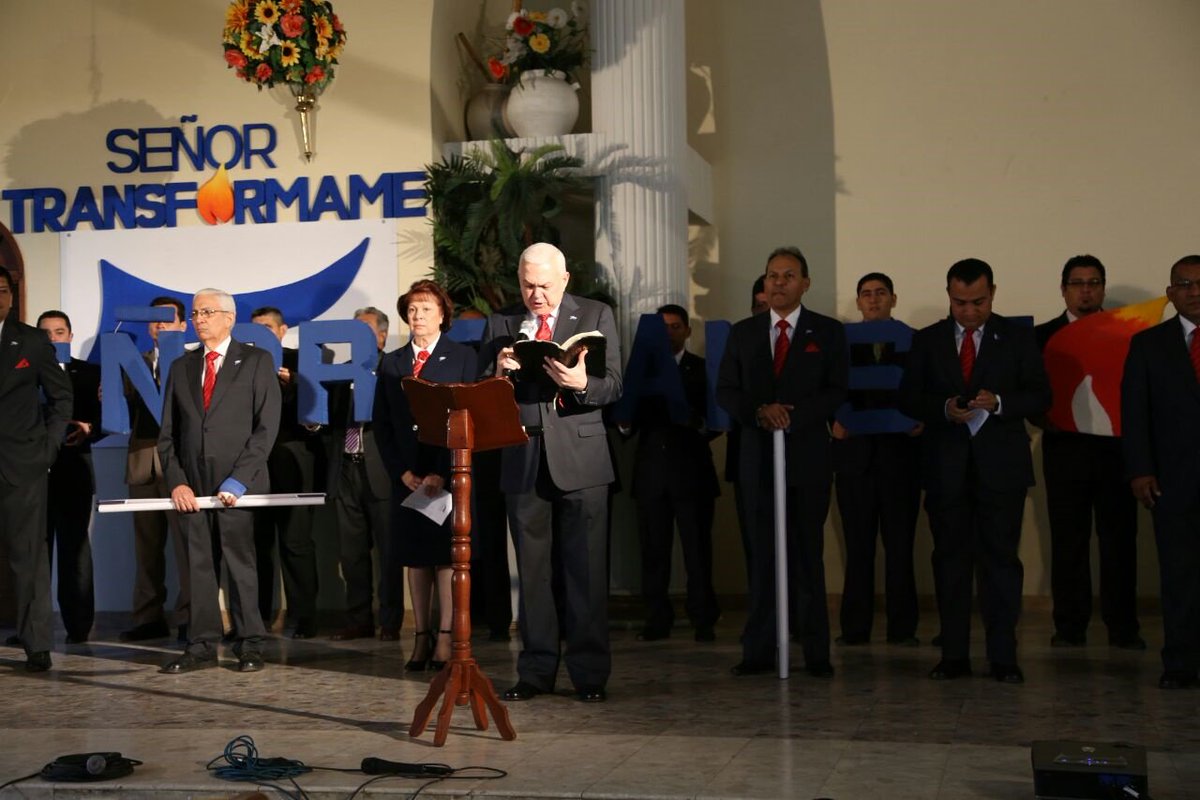 uvoccidental's tweet photo. III Cumbre "Señor Transfórmame" de la Unión Venezolana Occidental  en Maracaibo-Edo.Zulia... https://t.co/zML49wWysx