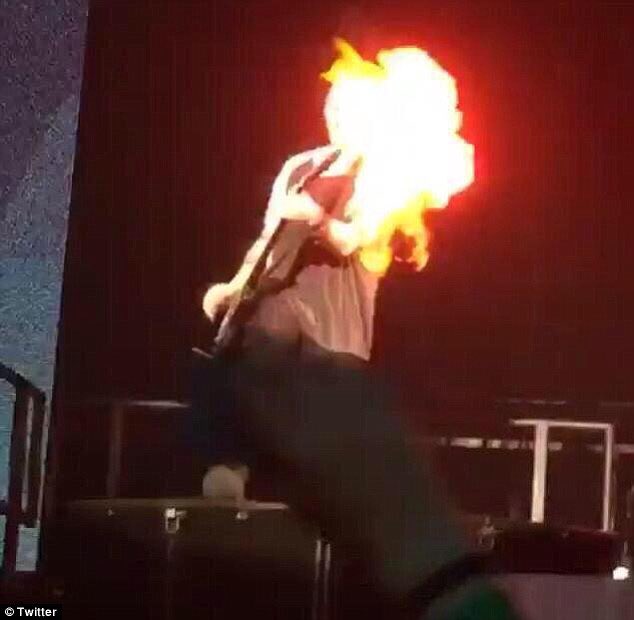 colombo5SMS's tweet photo. @colombo5SMS when michael CATCH FIREEE https://t.co/PXoS5BDScC