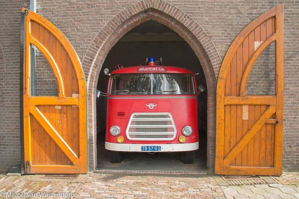 M_v_Westendorp's tweet photo. Voormalige Bedrijfsbrandweer van het Trapistenklooster in Berkel-Enschot waar te #trapiste… https://t.co/Jo7nijN5JE https://t.co/Xkf1LaP83s