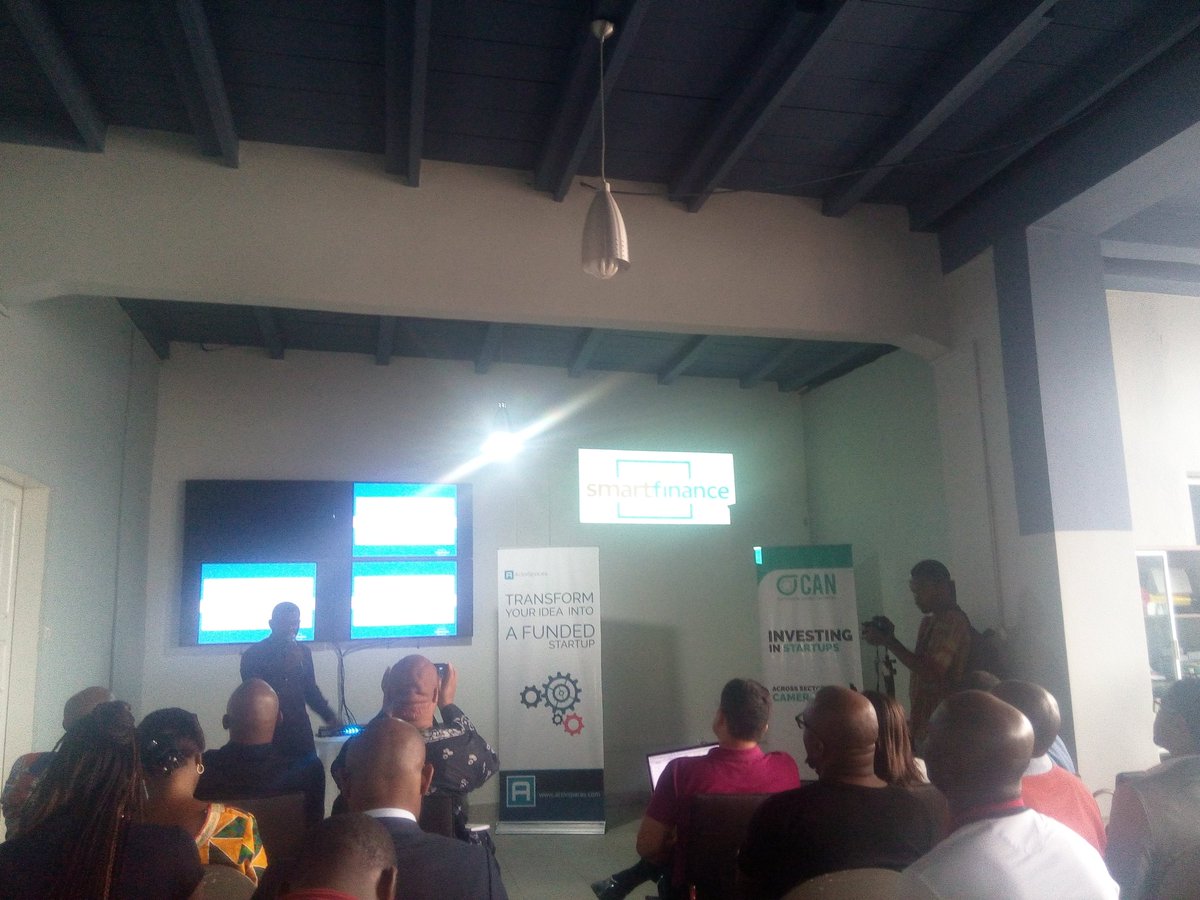 Elmiliardo's tweet photo. @Smartfinance Startup #PitchDay237 https://t.co/BLL3QK4U0Q