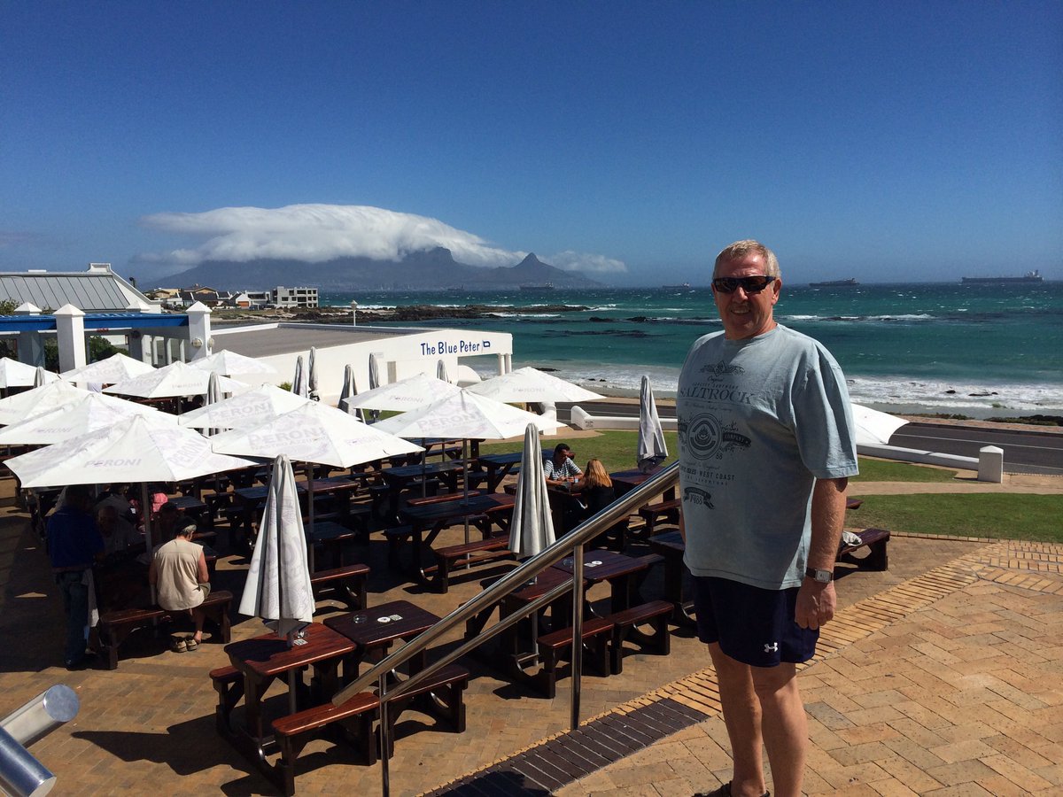 RichbonkJones's tweet photo. @pd4rugby Try & get out to #TheBluePeter for sunset bud, amazing view & great atmosphere #CapeTown πΏπ¦πΊπ½πΈ https://t.co/PHhKLysx8s