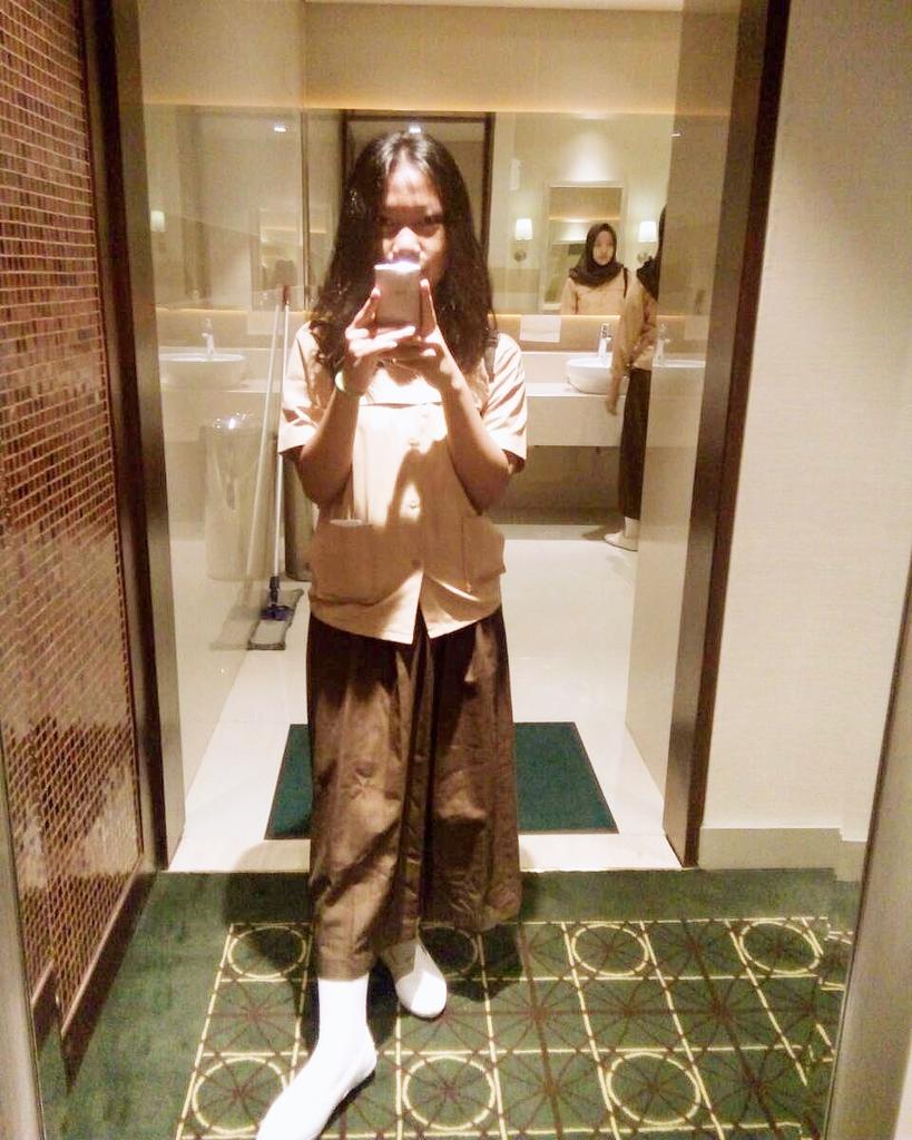 bifebyy's tweet photo. Aud😂😑wk https://t.co/1Ax6OzTXGk