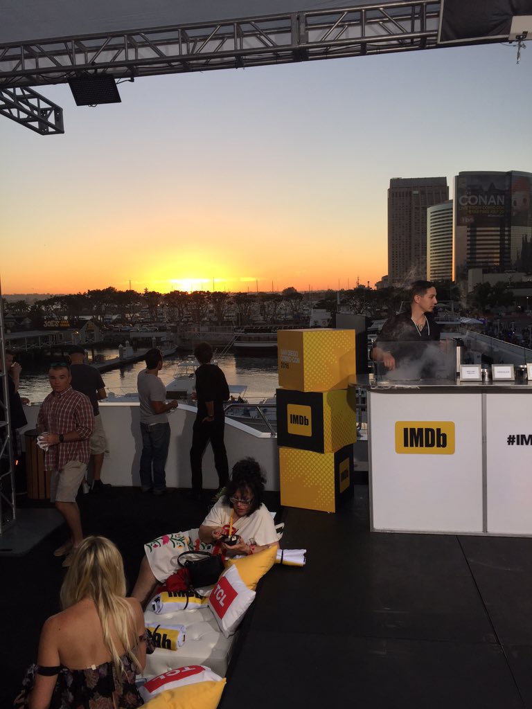 stevesarner's tweet photo. Amazing #ComicCon2016 sunset & evening w @IMDb & amazing TV from @TCL_USA onboard 2! #TCLGeeksOut https://t.co/dB8JjWdMF0