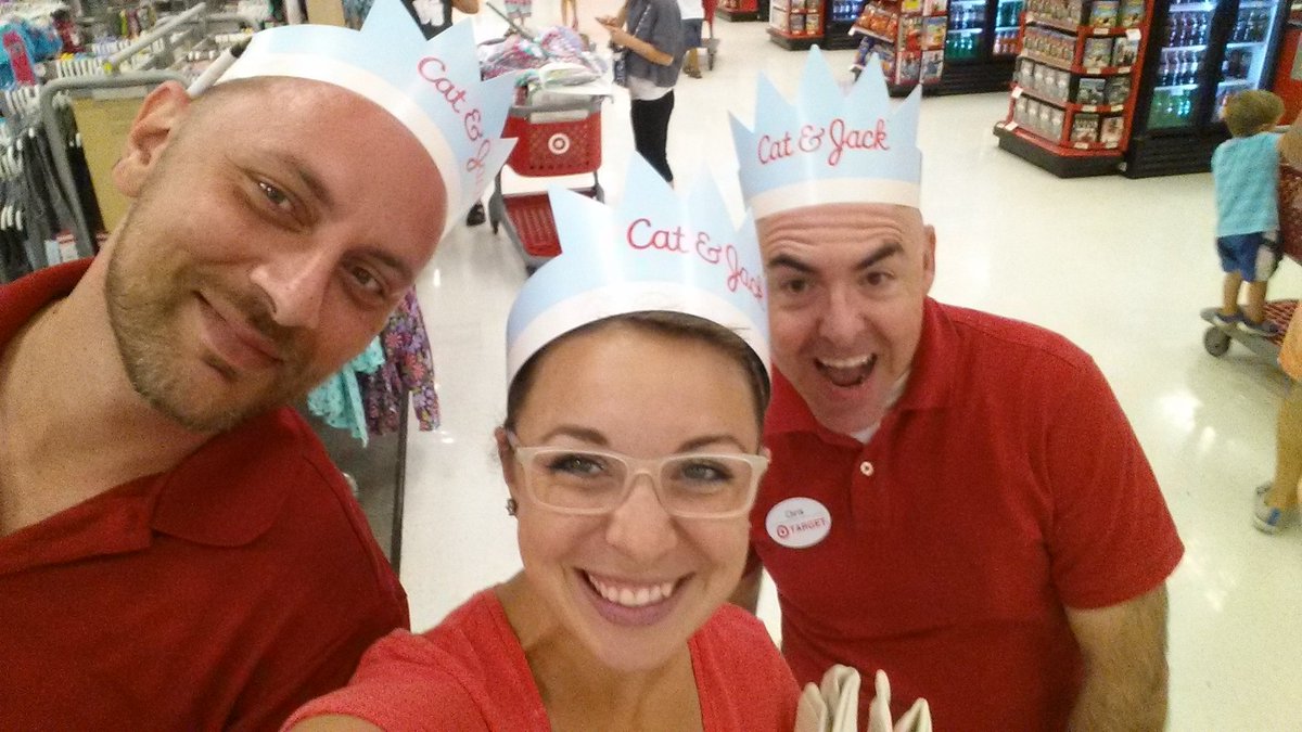 SCvach's tweet photo. Pumped for the #CatAndJack event! #t1042 @GinaMogollon @jonpaterniti @etlLauren https://t.co/TXWEuaNaYc