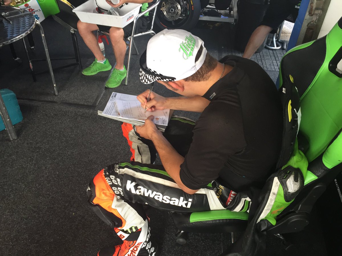 MCNSport's tweet photo. You can't fault the effort the @gbmoto boys are putting in to solve their problems after a tough qualifying https://t.co/kPEYTpjqEe