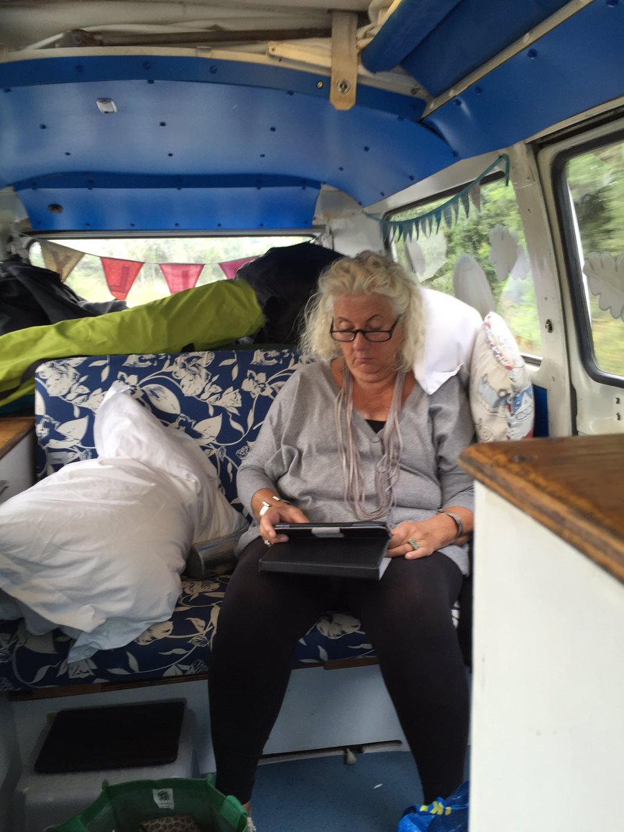 DollyDorma's tweet photo. And I've got @margaretcarter hogging the back seat #onmywaytoaparty #icandancetoo https://t.co/6ovnc3GcT3