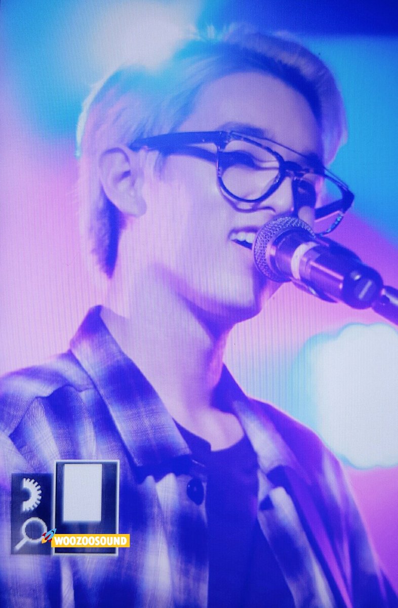 woozoosound's tweet photo. 160723 롤링홀. 머리가 넘나 빨리 자라는것
#데이식스 #DAY6 #제이 #Jae https://t.co/XHyjrIPxrb