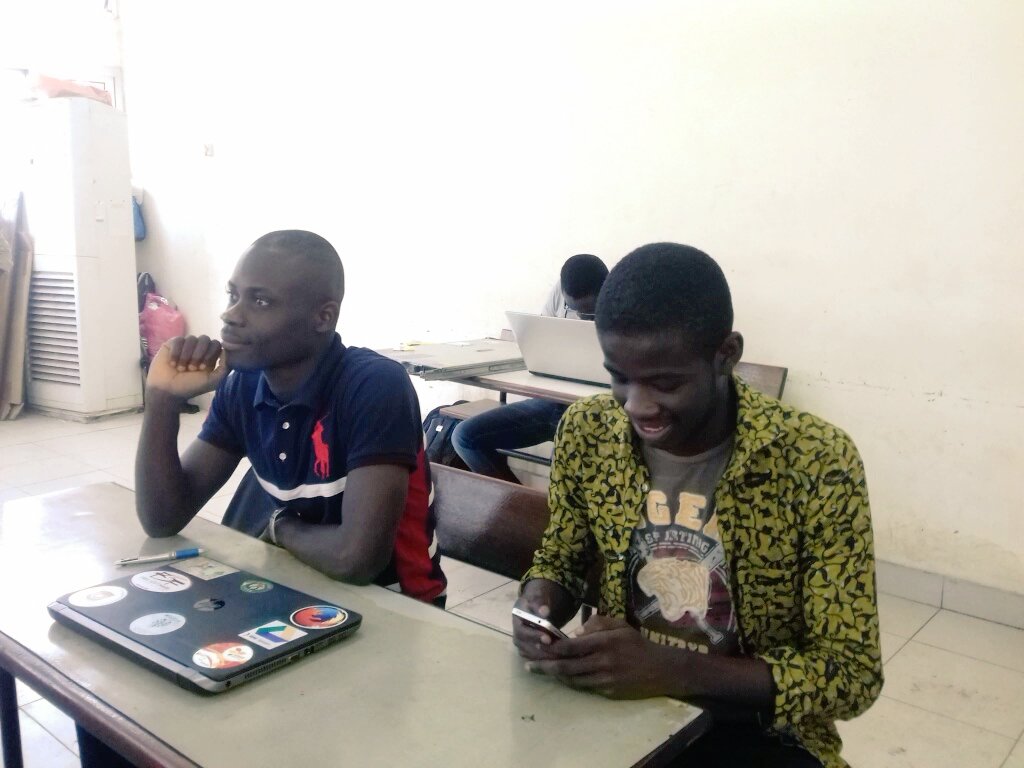 fyouzan's tweet image. J&apos;adore cette relève dans la promotion des logiciels libres en Côte d&apos;Ivoire. Vous êtes notre fierté. #Afrique