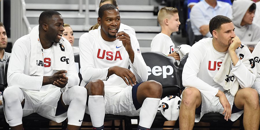 warriors's tweet photo. squad 😎🏀🇺🇸🤔 #DubNation #USABMNT https://t.co/136BVuSRjc