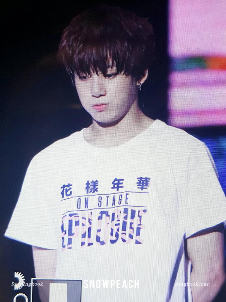 JUNGKOOKcokr's tweet photo. 160723 베이징 2 #정국 @BTS_twt https://t.co/WF3srB28sn