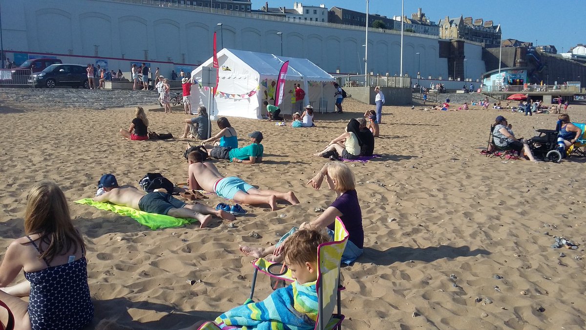 jacklinbaritone's tweet photo. And a few from earlier on when we were in full swing! @opera4all @loopingthanet @NatalieSoprano https://t.co/OtSzopZJzM