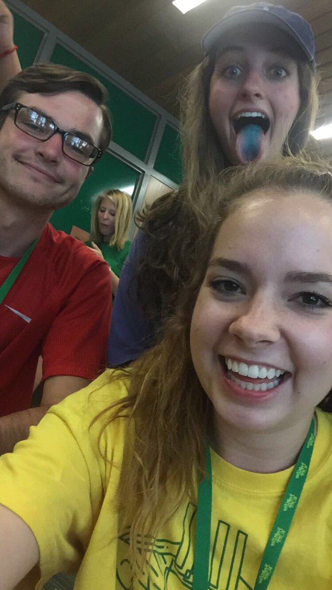 kateLcastle_'s tweet photo. happy birthday Nathan!! glad we share a love for Baylor and Leonard the frog🐻🐸 https://t.co/mLONb5Gf4z