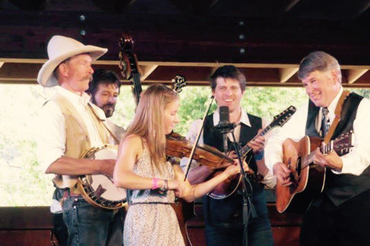 Tapped some new <a href="/BellsBrewery/">Bell's Brewery</a> and <a href="/Melvinbrewing/">Melvin Brewing</a> 2x4, <a href="/pavystruck/">Pavy's Food Truck</a> tonight and Silverplume Bluegrass 8-11pm