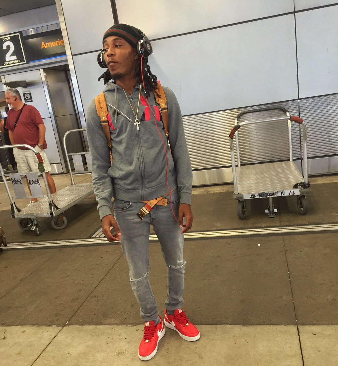 FreakydeakyMar_'s tweet photo. Live Life a little 🗽✈️ https://t.co/PfDdIs5PVG